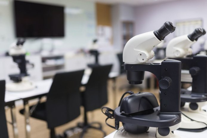 Microscopes in the GTLI laboratory